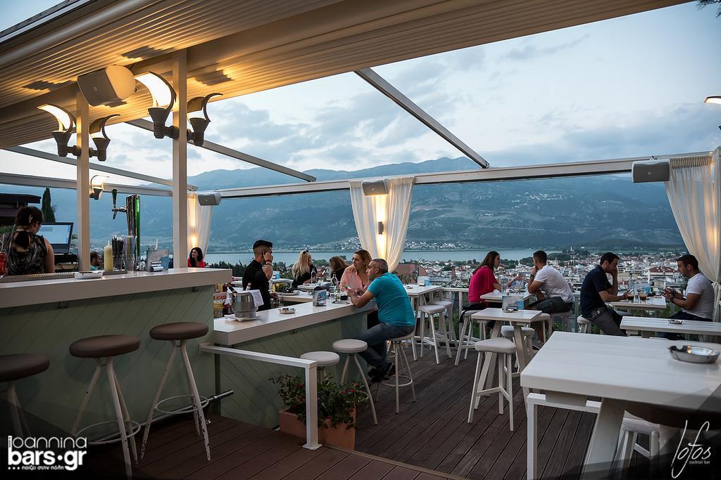 Hotel Frontzu Politia Giannina Esterno foto